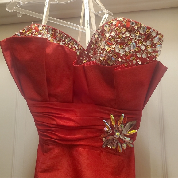 Party Time Red strapless Pageant or Prom Dress with sequins size 12 - Picture 3 of 5